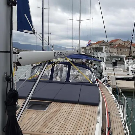 Polina I * Trogir